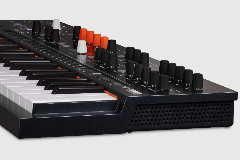 Arturia MiniFreak Synthesizer