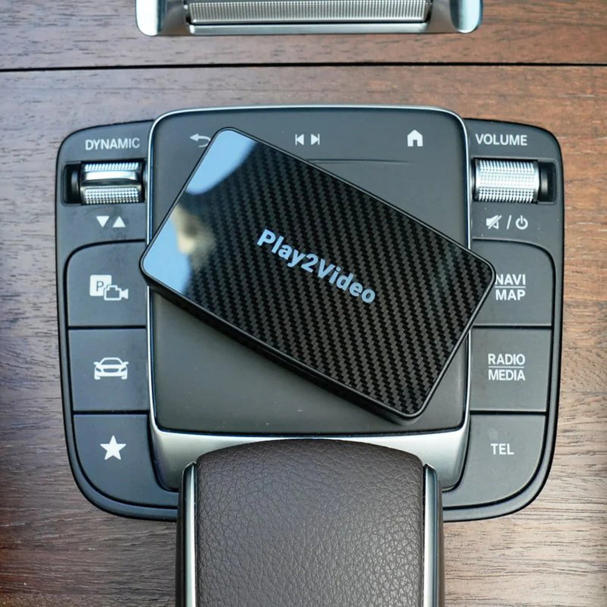 Alt-i-ett-adapter Trådløs CarPlay , Android Auto og video