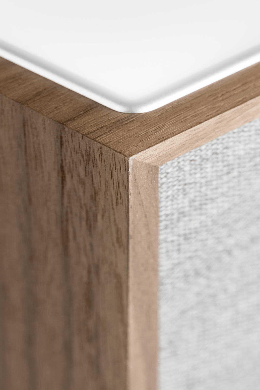 Tivoli Audio Revive trådløs høyttaler (valnøtt, grå)