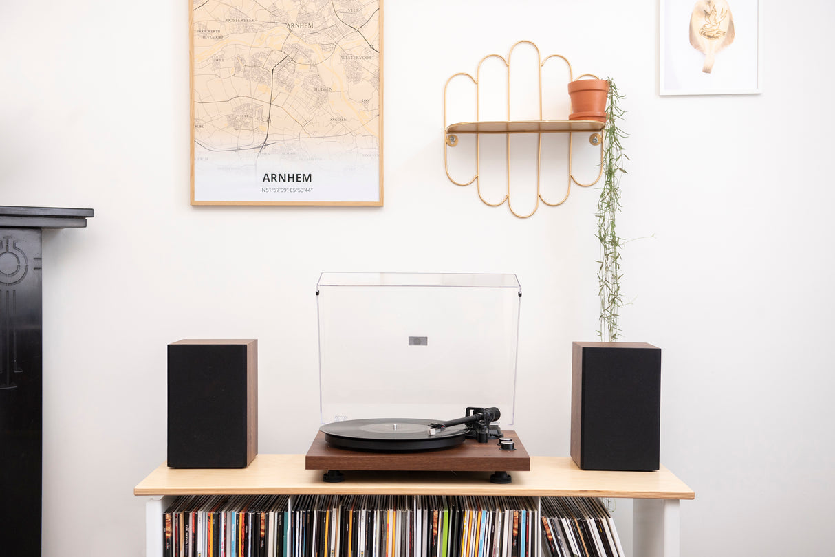 Crosley C62 platespiller med høyttalere (valnøtt)