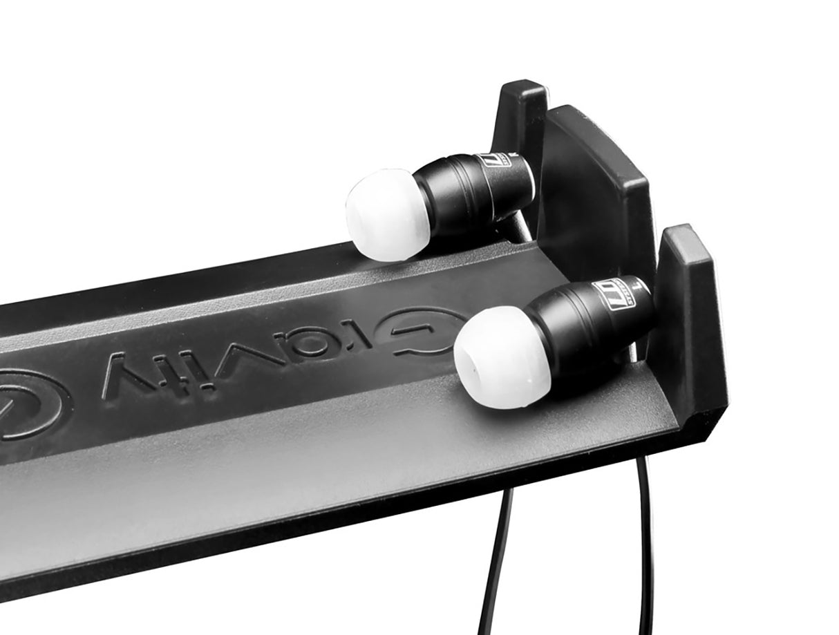 Bordmontert oppheng for hodetelefoner