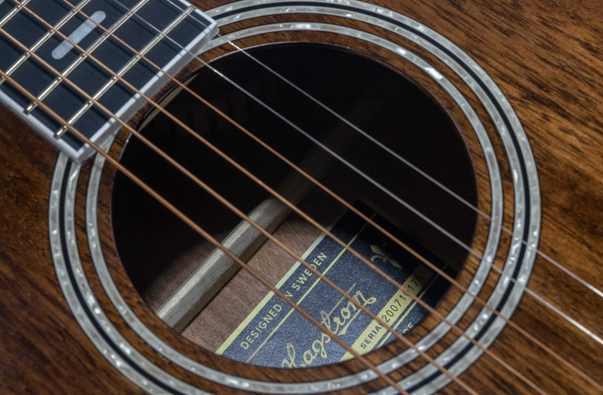 Hagstrom Mora Dreadnaught CE Western gitar (mahogni)