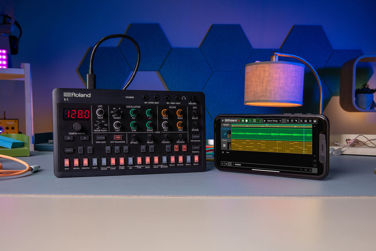 Roland S-1 Tweak Synthesizer