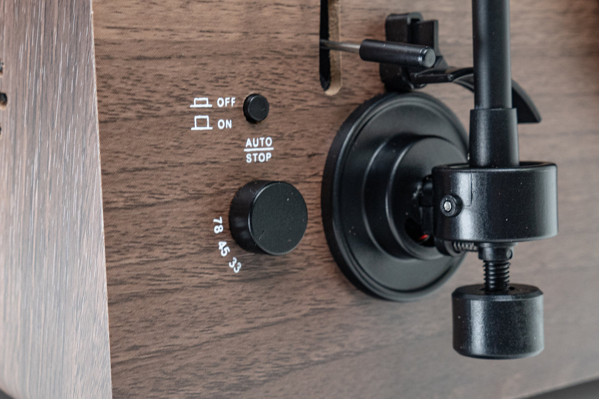 UTSALG - Studio 57 Vertikal Platespiller