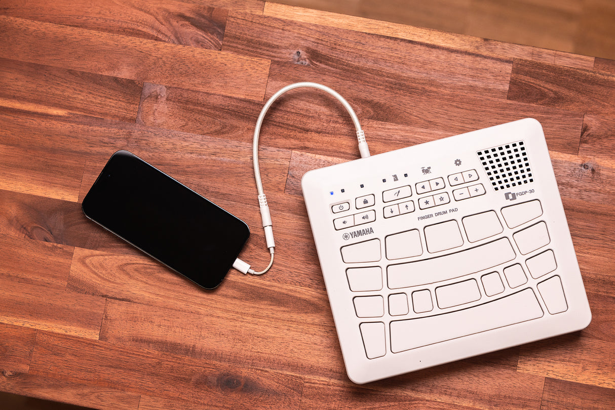 Yamaha FGDP-30 fingertrommepute