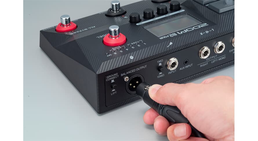 Zoom B2 FIRE Bass Multi-Effect