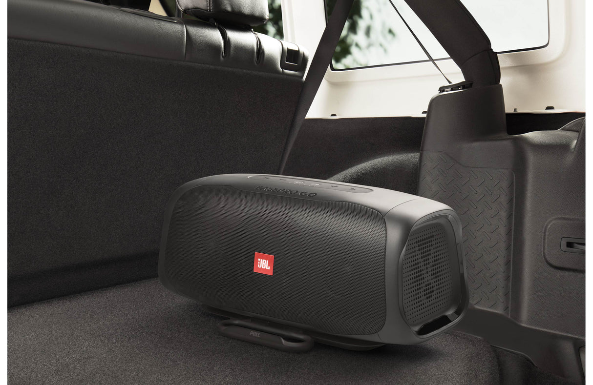 JBL BASS PRO GO alt-i-ett subwoofer og bærbar høyttaler