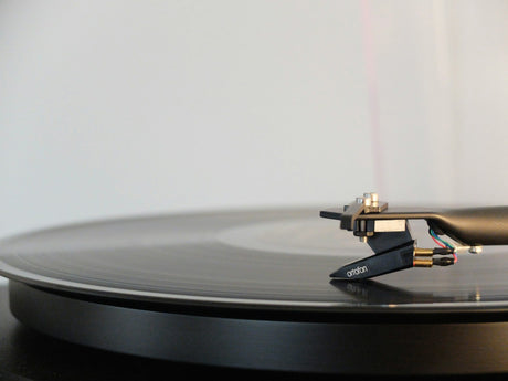 Hvordan organisere musikkbiblioteket ditt som DJ