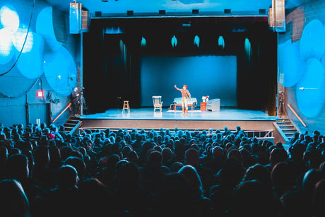 Scene- & teaterbelysning: Hvordan lyser man opp en scene?