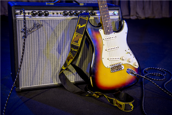 Fender 2 "gitarstropp