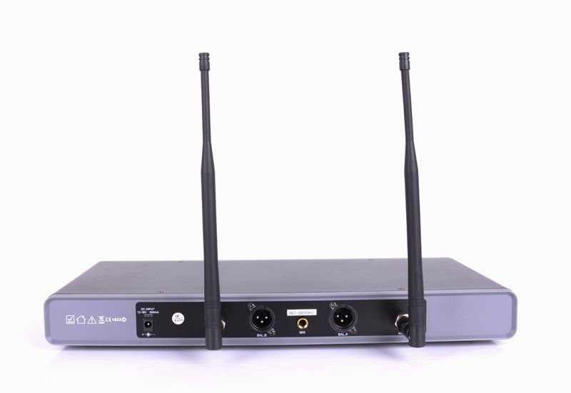 BST UDR300 trådløst mikrofonsystem