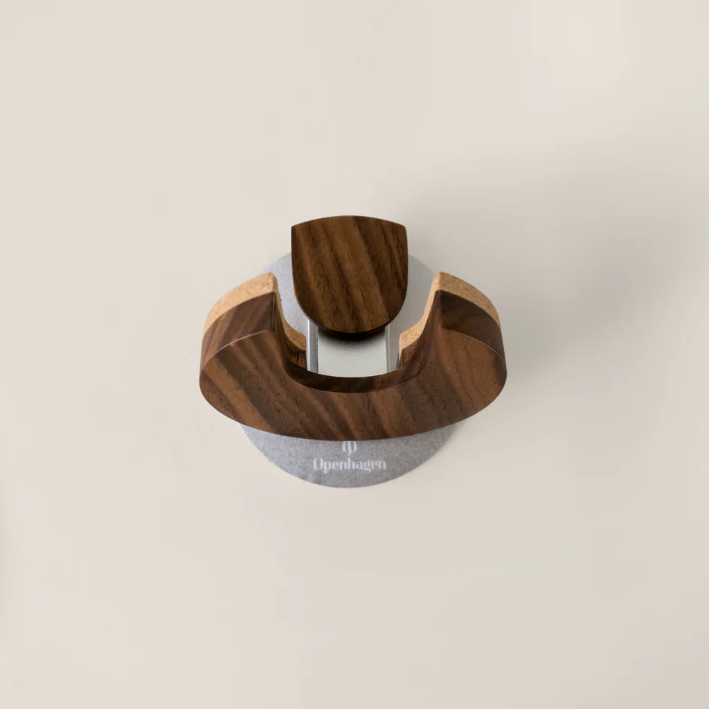 Openhagen HangWithMe Ukulele Hanger (Valnøtt)