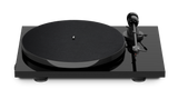Pro-Ject E1 Phono SB OM5e platespiller (høyglanssvart)