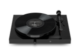 Pro-Ject Jukebox E1 OM5e Piano platespiller (svart)