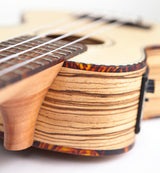 Reno RU210E Sopranokulele med pickup og tuner (naturlig)