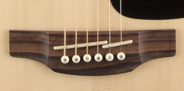 Takamine GN51CE-NAT Western gitar (naturlig)