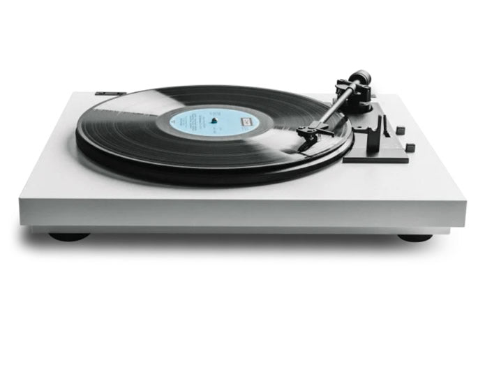 Pro-Ject A1 OM10 platespiller (hvit)