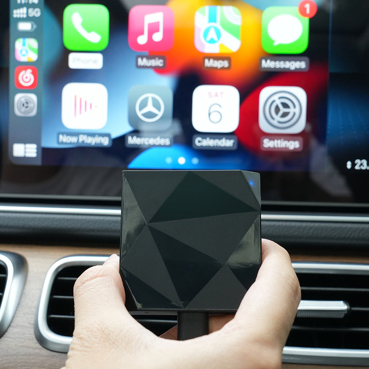 RETURVARE: Trådløs Apple CarPlay -adapter MK4